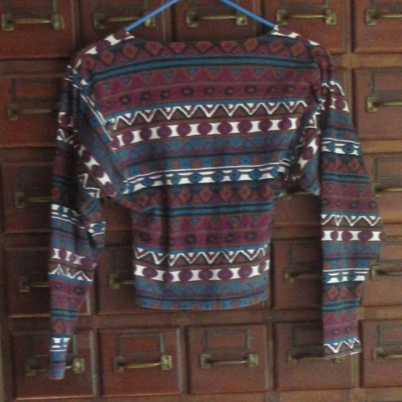 Stretchy Small Cropped Long Sleeve Top - Picture 3 of 3